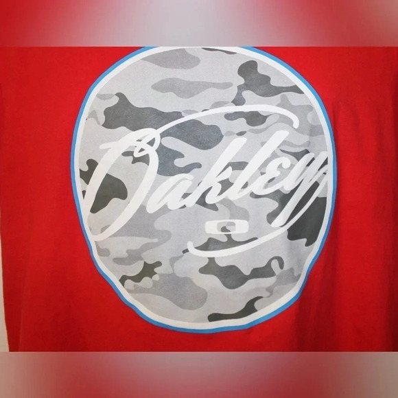 Men’s Lot of 2 Oakley Regular Fit Shirts Size Large - Picture 13 of 13